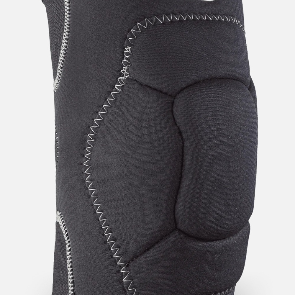 Cliff Keen The Wraptor Wrestling Kneepad Black Neoprene Knee Support